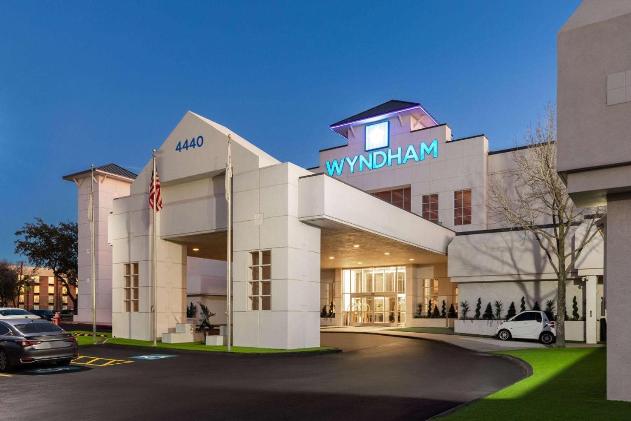 Wyndham Dfw Airport Hotel Irving Exterior foto