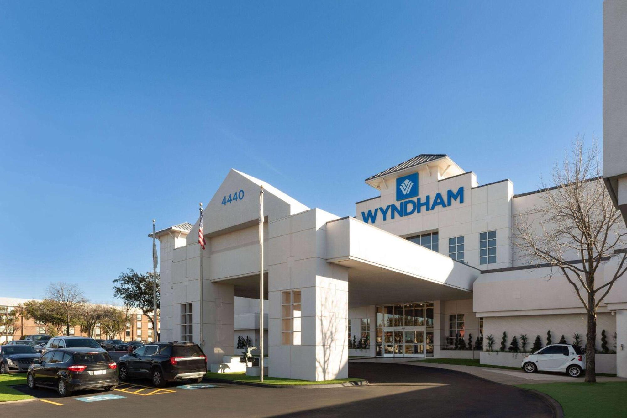 Wyndham Dfw Airport Hotel Irving Exterior foto