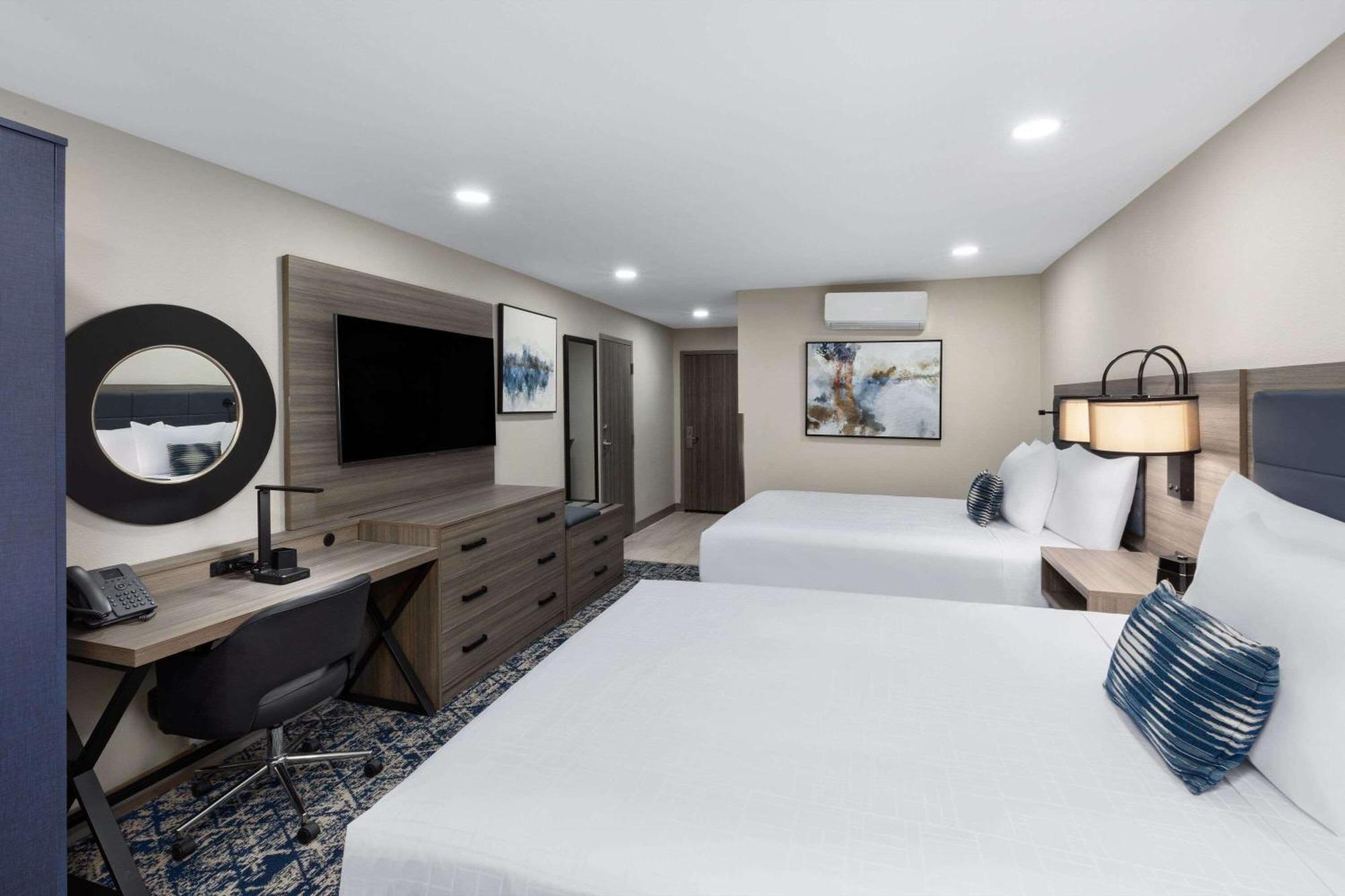 Wyndham Dfw Airport Hotel Irving Exterior foto